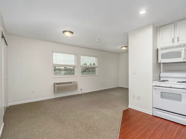 Autumn Chase Apartments — Photo 17