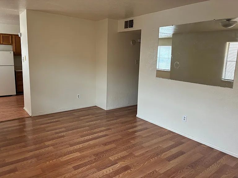 538 Ortiz Dr SE — Photo 7