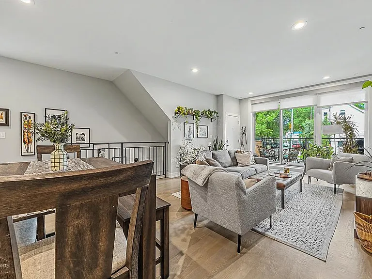1824 N Kedzie Ave #1E — Photo 6