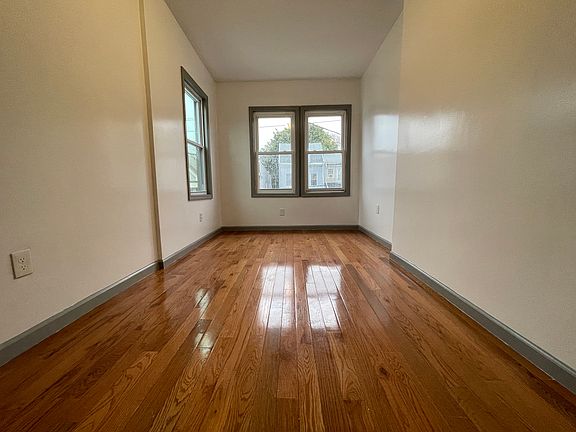 4th image of 179 Virginia Ave #2E