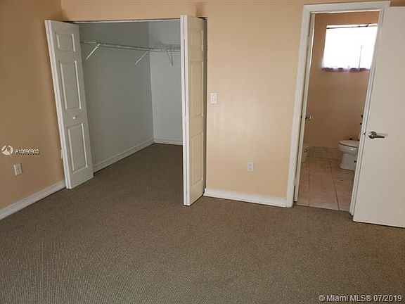 4th image of 1513 San Remo Cir