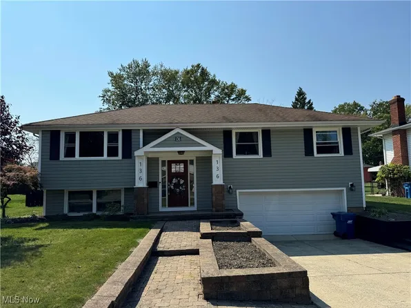 136 Lakehurst Dr, Eastlake, OH 44095