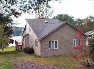 395 Apache Dr, Shickshinny, PA 18655