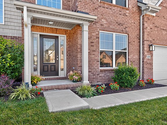 3rd image of 2291 Calendula Rd