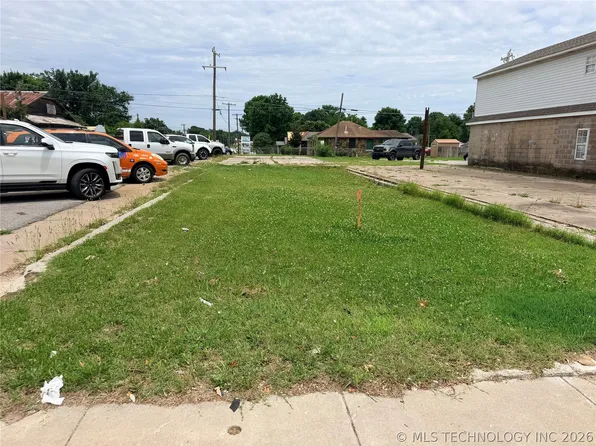 125 N Broadway St, Coweta, OK 74429