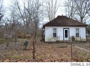 802 Greenview Rd, Centralia, IL 62801