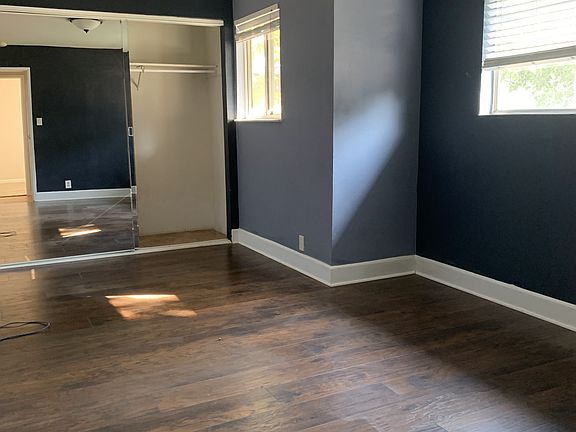 5th image of 287 Camellia St