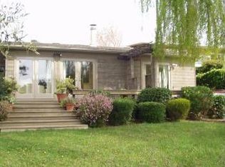 114 Oak Dr, San Rafael, CA 94901