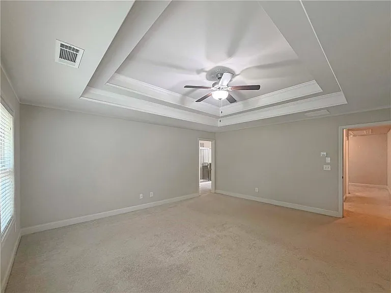 285 Holdings Dr — Photo 12