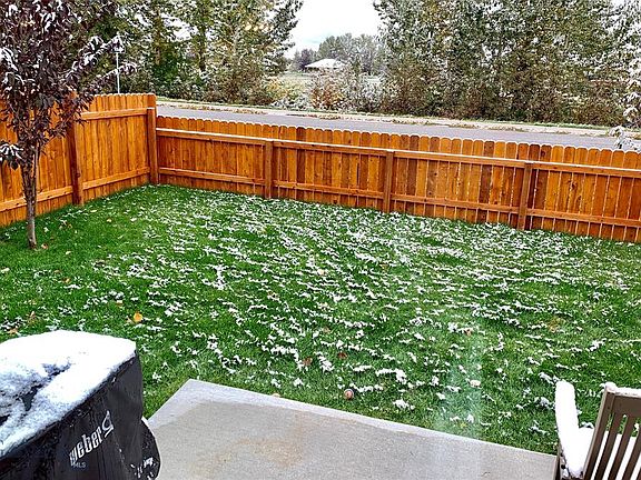 2nd image of 3295 Breeze Ln