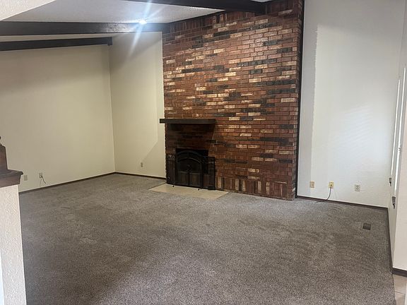 3rd image of 4413 Spring Ridge Rd