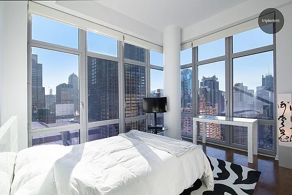 Rented by Triplemint | media 33