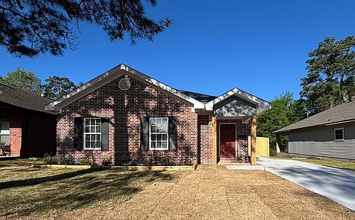 3312 Bishop St Photo 1
