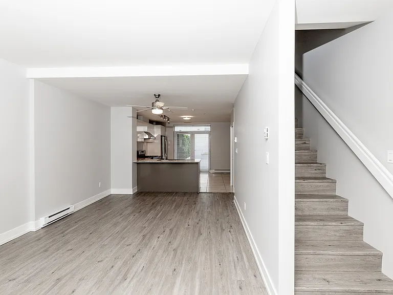 4798 Hazel St — Photo 34