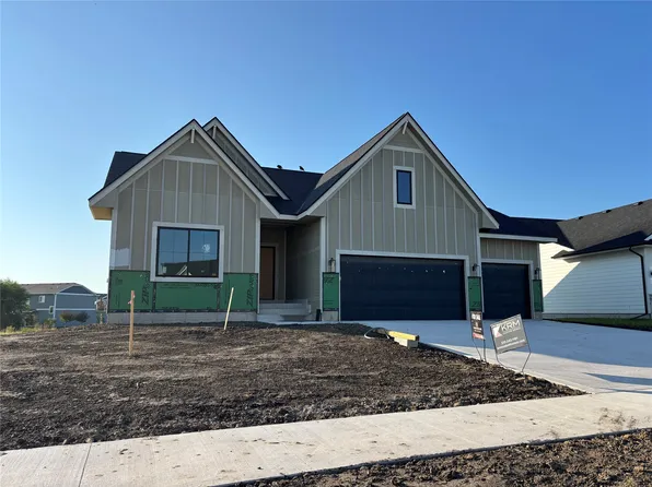 420 NW Ryder Dr, Waukee, IA 50263