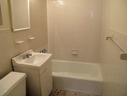 Rented by Roseann Lettieri Realty | media 26