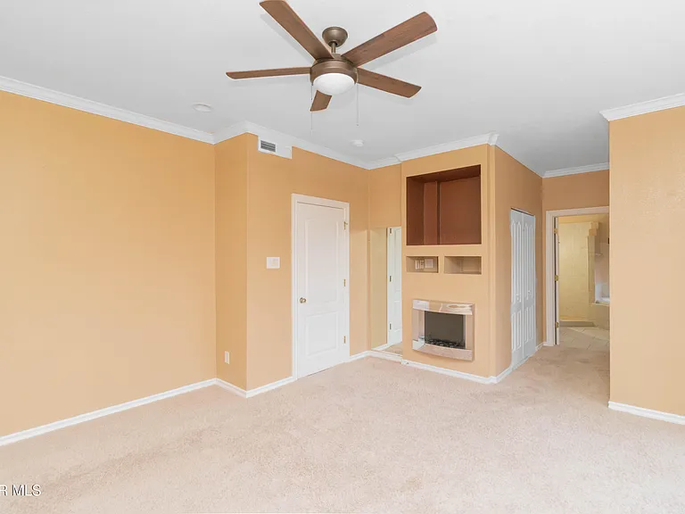 4744 Excalibur Dr — Photo 29