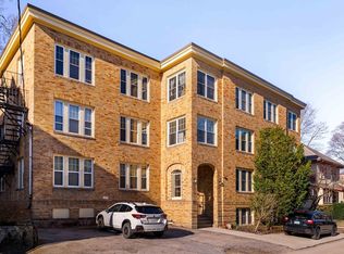 Robinwood Knoll Condominium, Jamaica Plain, MA 02130