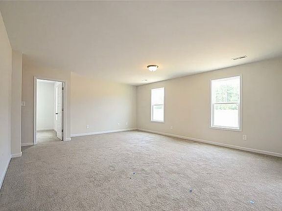 5th image of 1724 Ramsdale Rd