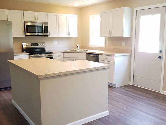 4th image of 7407 Saratoga Ave