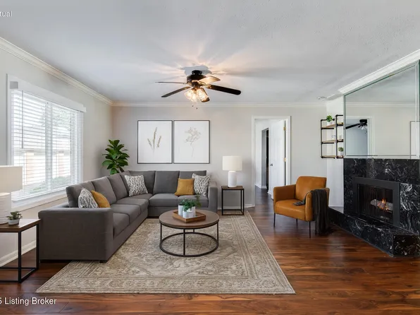 402 Rosewood Ct, Louisville, KY 40223