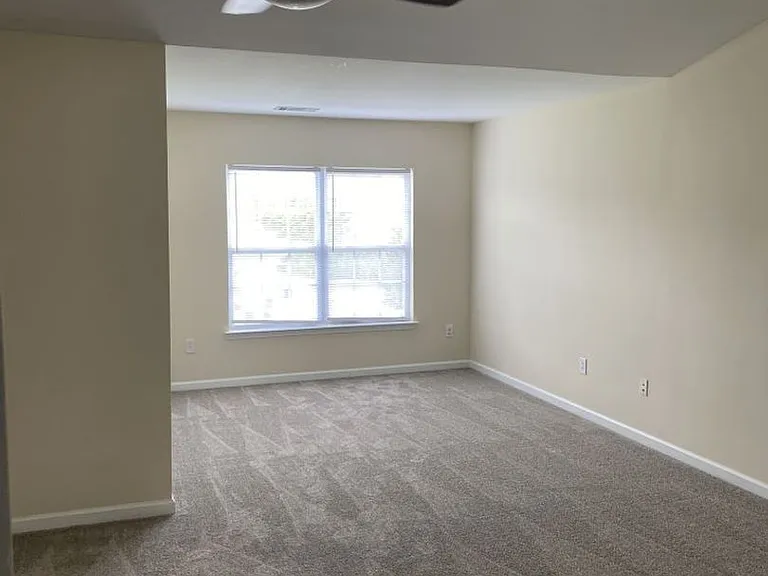 10020 Kings Parade Blvd — Photo 19