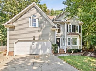 2219 Winpost Ln, Apex, NC 27502