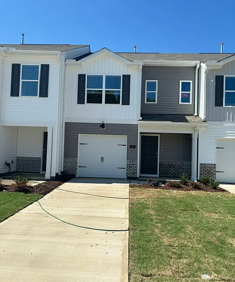 45 Sweet Meadow Rd #1 — Photo 1