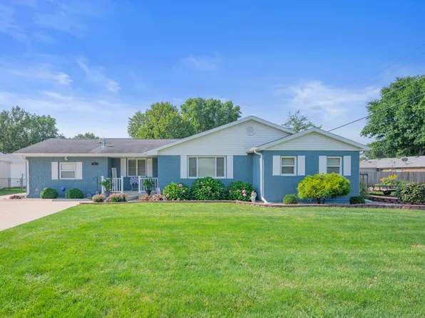 23 Records Dr, Anderson, IN 46013