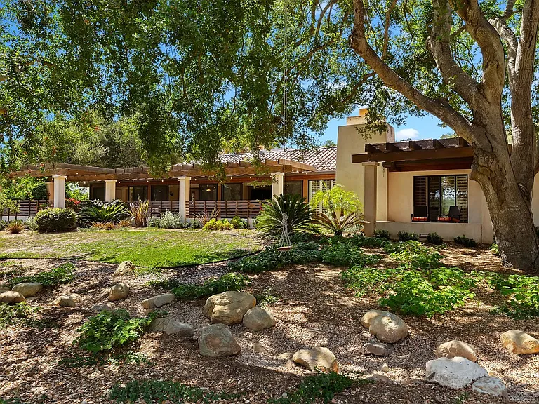 525 Las Palmas Dr — Photo 29