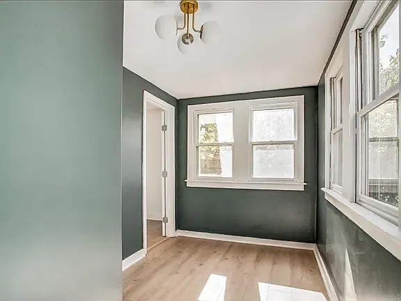 8419 Mercier St — Photo 7