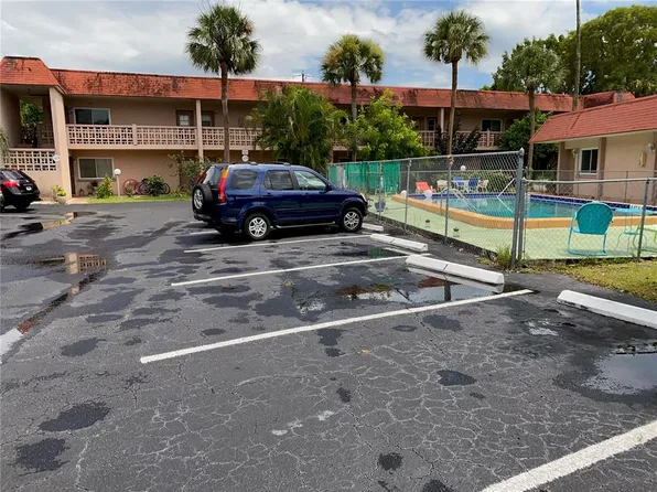 1616 Redwood St, Sarasota, FL 34231