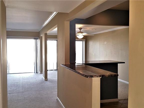 3rd image of 3954 Whispering Oaks Pl