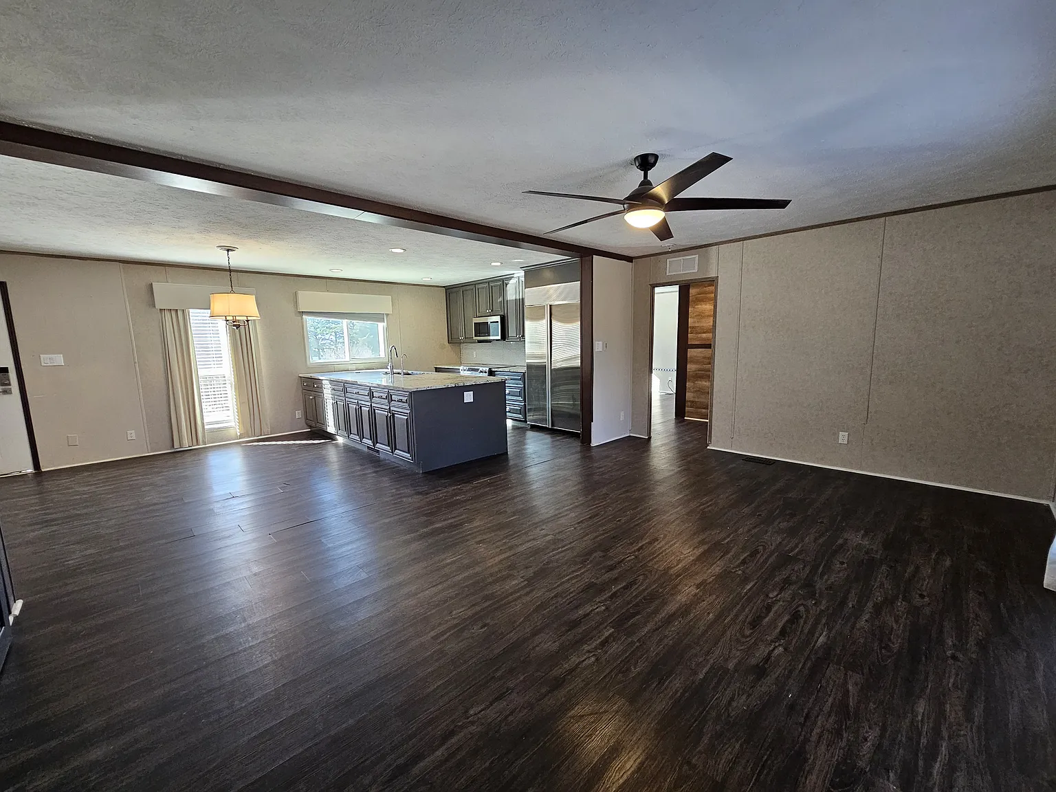 4 bed, 2128 sqft, $2,350 — Photo 1