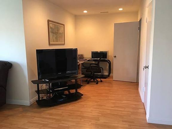 5th image of 11670 W Sunset Blvd APT 302