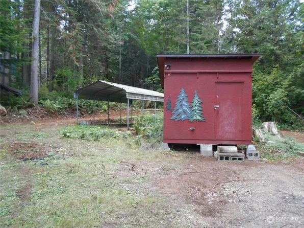 84 Canal Lane, Brinnon, WA 98320