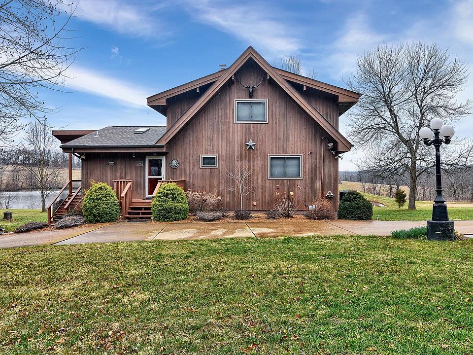 2nd image of 306 Red Cypress Ln