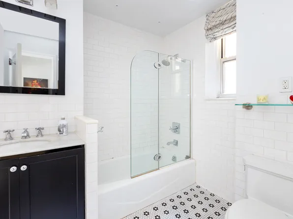 155 East 73rd Street image 7 of 9