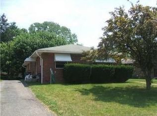 1682-1684 Carstare Dr, Columbus, OH 43227