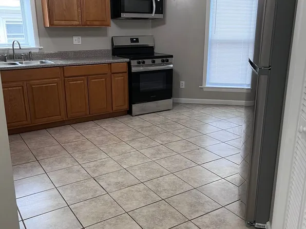 14 North Church, 14 N Church St #4, Cortland, NY 13045