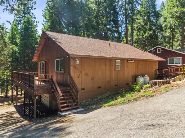 7058 Lakewood Dr, Pollock Pines, CA 95726