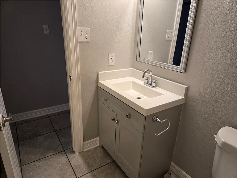 24202 Bar Kay Ln #24202 — Photo 15