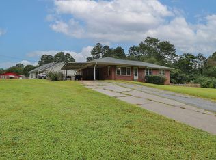 281 Lakeview Dr SW, Winder, GA 30680