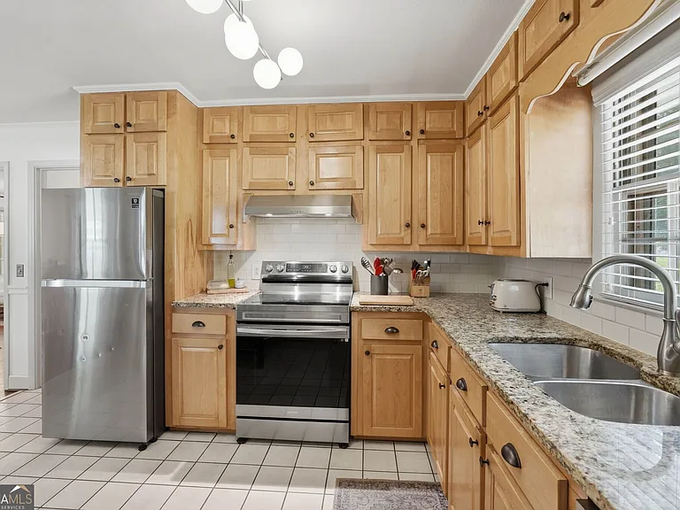 1338 Northwood Cir NE — Photo 5