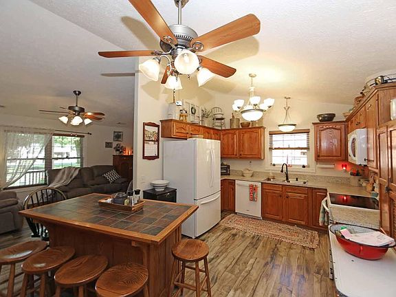 5th image of 891 Winesap Dr