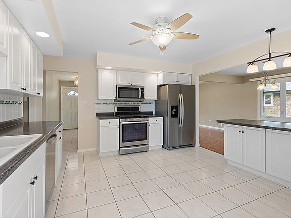 5th image of 15363 Sunflower Ct