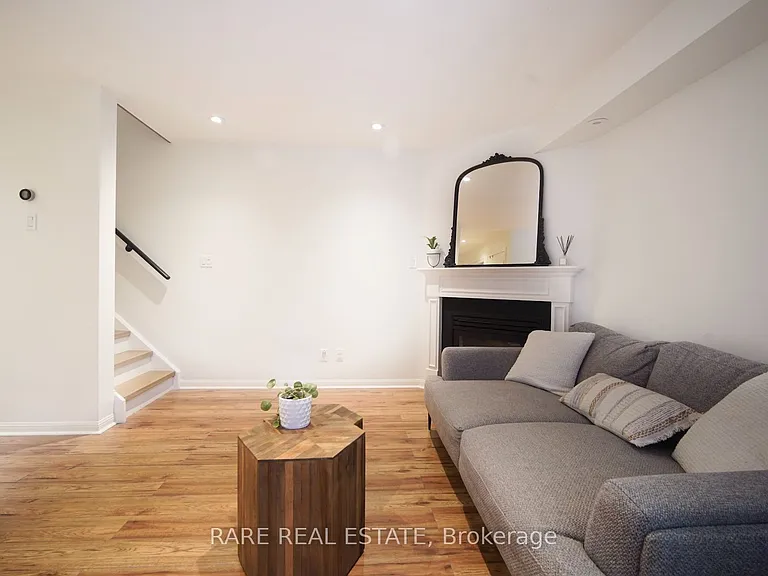 50 Joe Shuster Way #220 — Photo 6