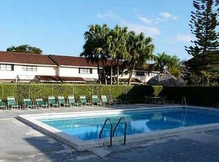 9032 SW 113 Place Cir E, Miami, FL 33176