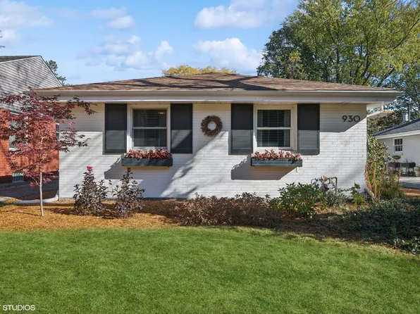 930 Hunter Rd, Wilmette, IL 60091