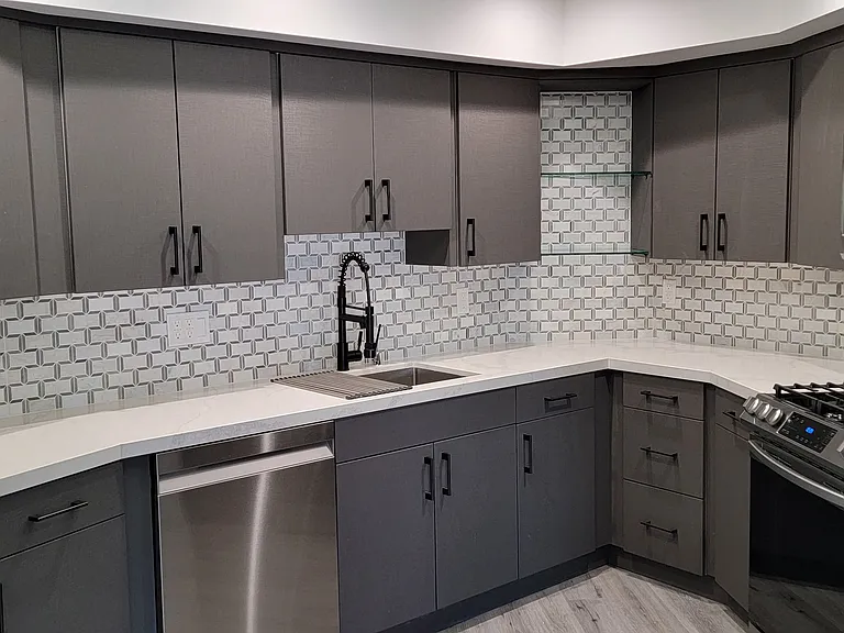 723 N Westmount Dr #303 — Photo 8